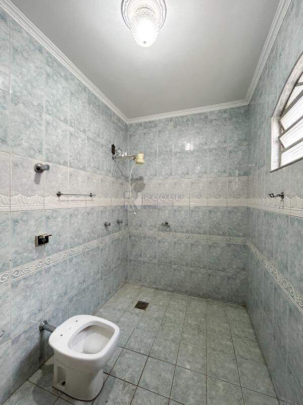 Casa Residencial para aluguel no bairro Parque Residencial Aeroporto: WC social