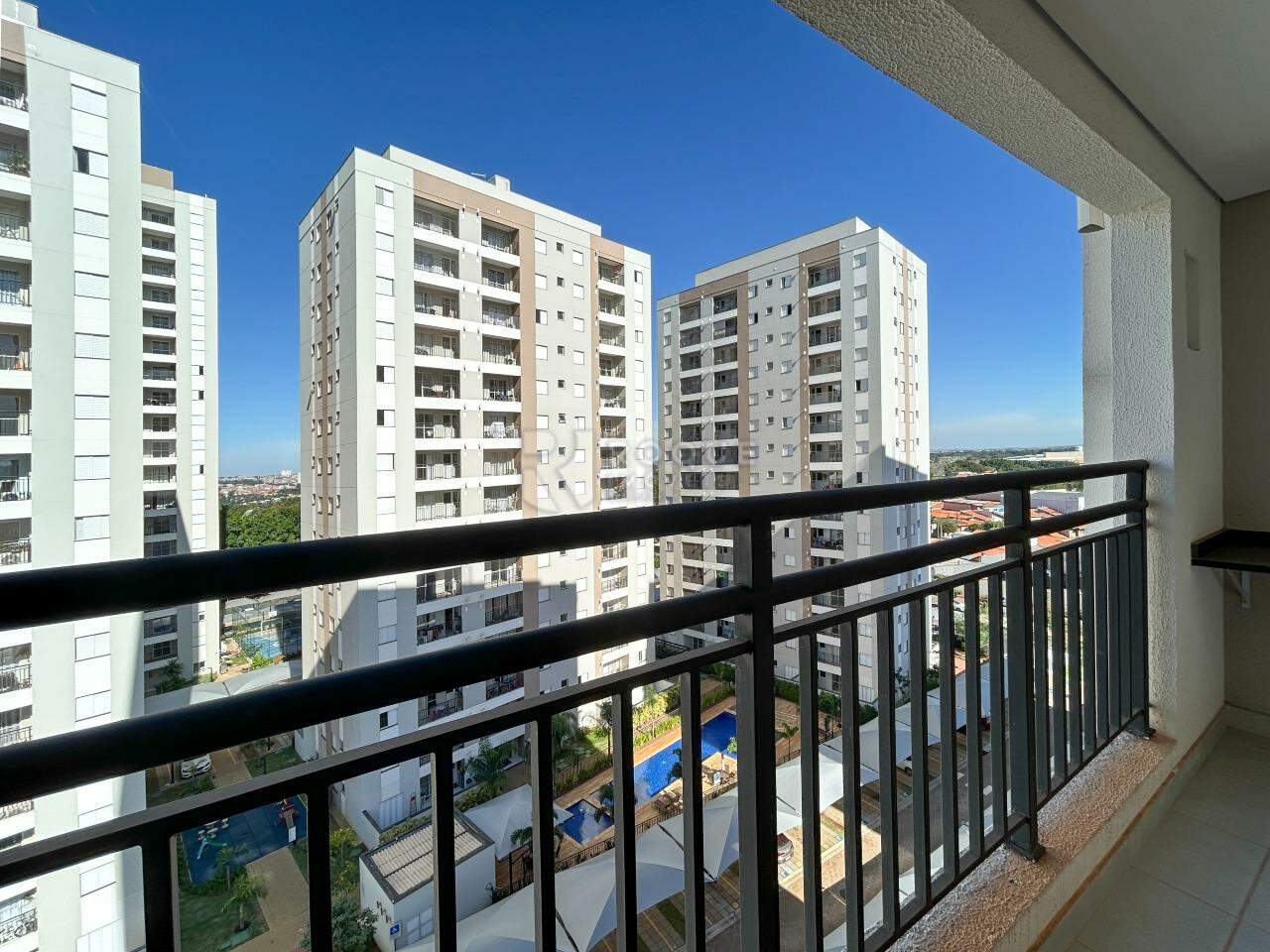 Apartamento para aluguel no bairro Jardim Santa Adélia: Sacada 
