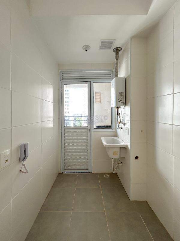 Apartamento para aluguel no bairro Jardim Santa Adélia: Área de serviço 