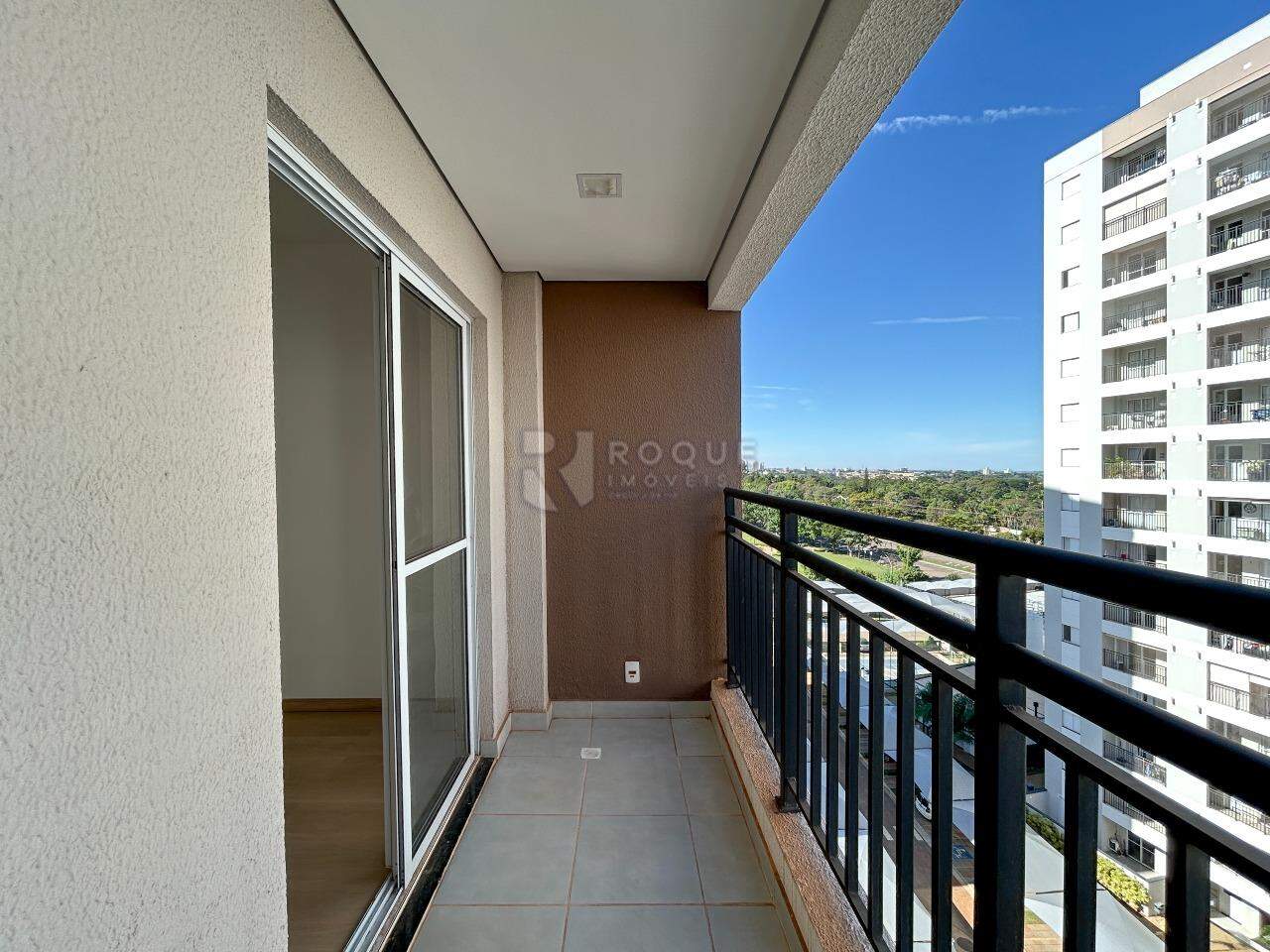 Apartamento para aluguel no bairro Jardim Santa Adélia: Sacada 