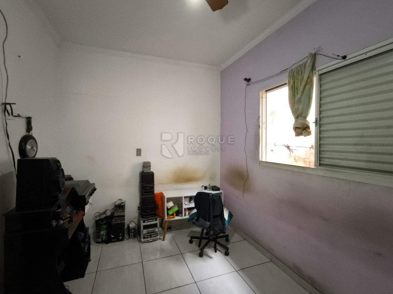 Casa Residencial à venda no bairro Jardim Ipanema: SUÍTE