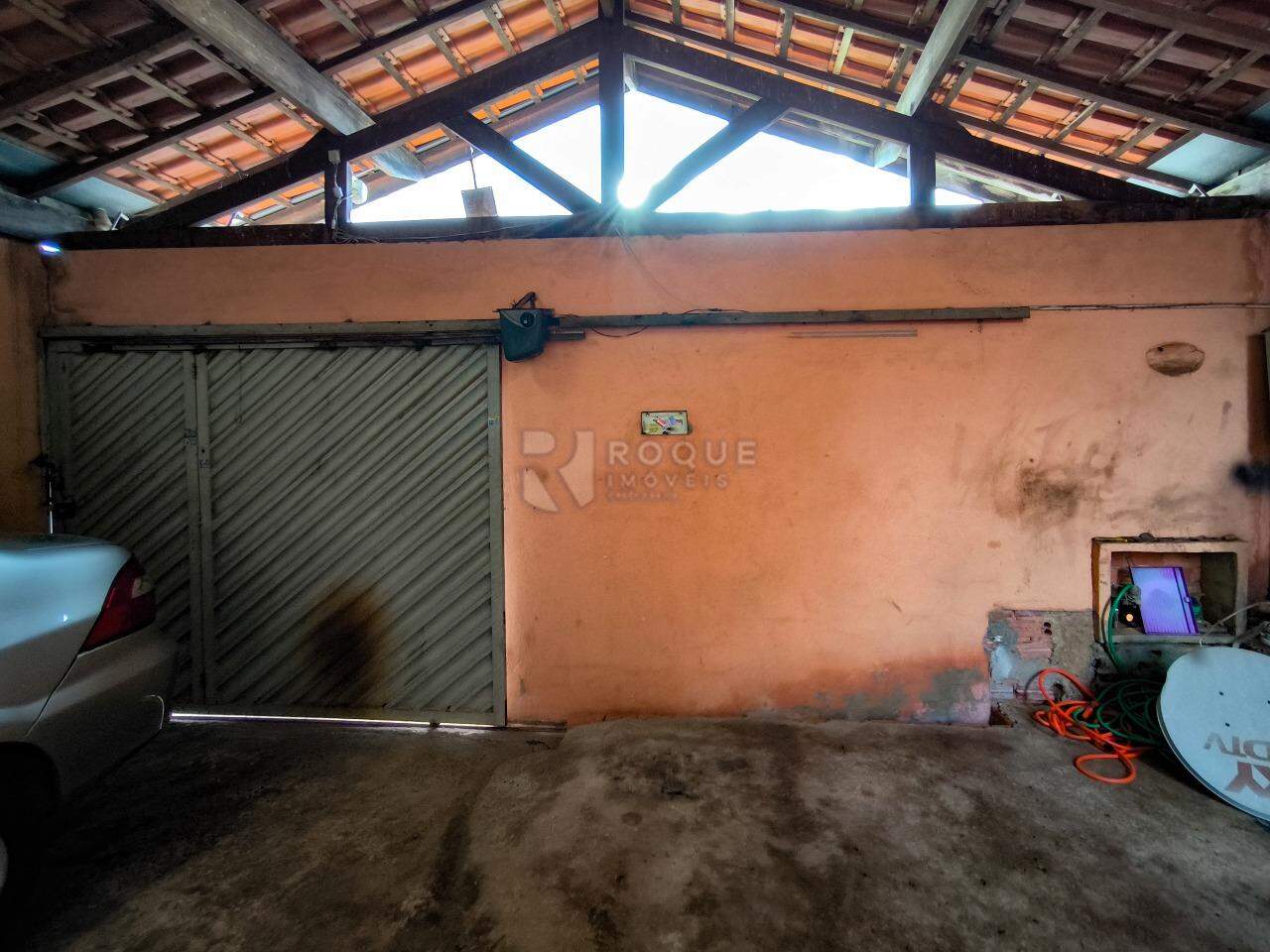 Casa Residencial à venda no bairro Jardim Ipanema: ENTRADA