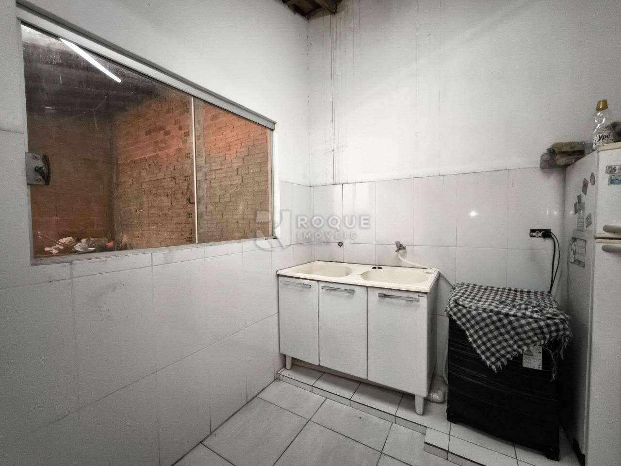 Casa Residencial à venda no bairro Jardim Ipanema: LAVANDERIA