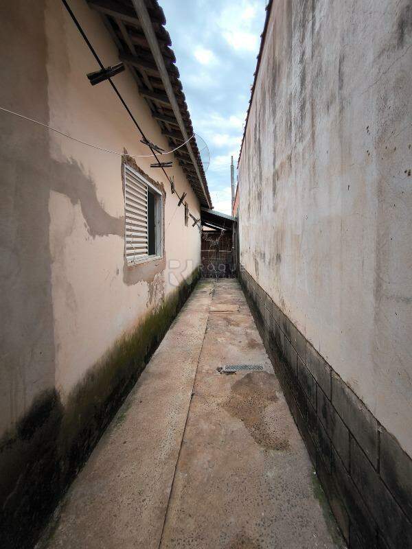 Casa Residencial à venda no bairro Jardim Ipanema: ÁREA DE VARAL