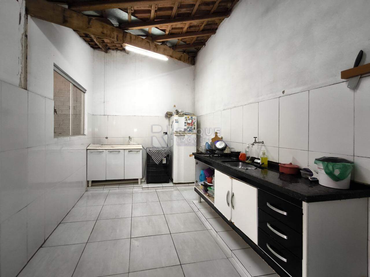 Casa Residencial à venda no bairro Jardim Ipanema: COZINHA