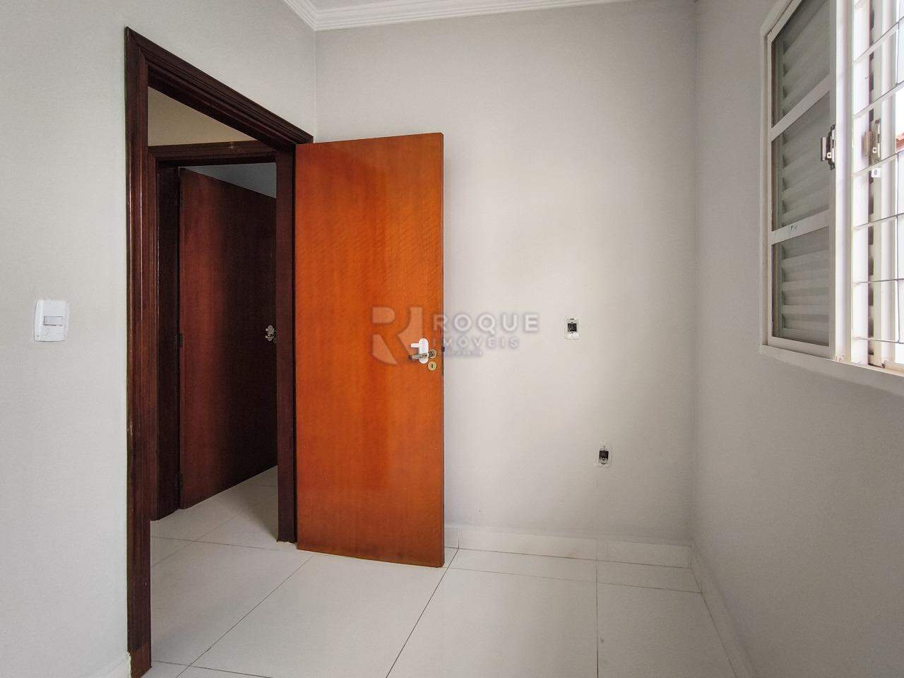 Casa Residencial à venda no bairro Jardim Nova Itália: DORMITÓRIO 2