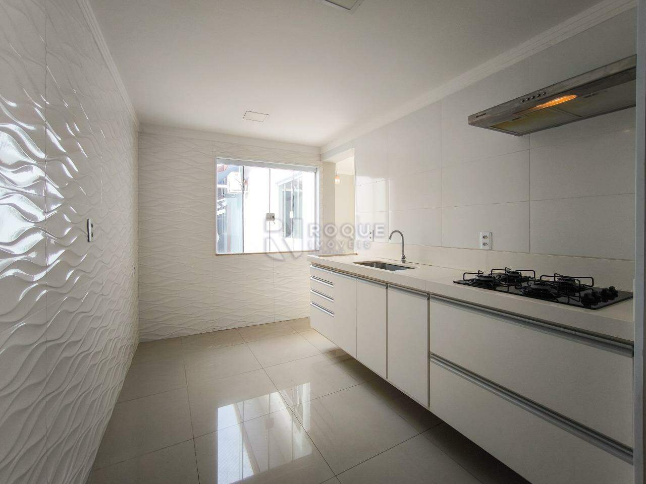 Casa Residencial à venda no bairro Jardim Nova Itália: COZINHA