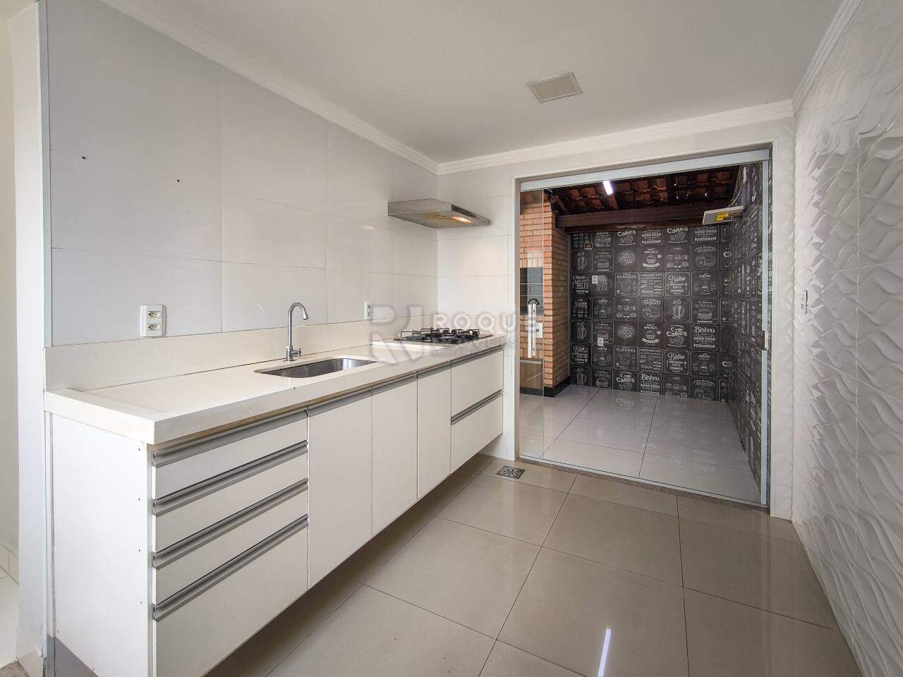 Casa Residencial à venda no bairro Jardim Nova Itália: COZINHA