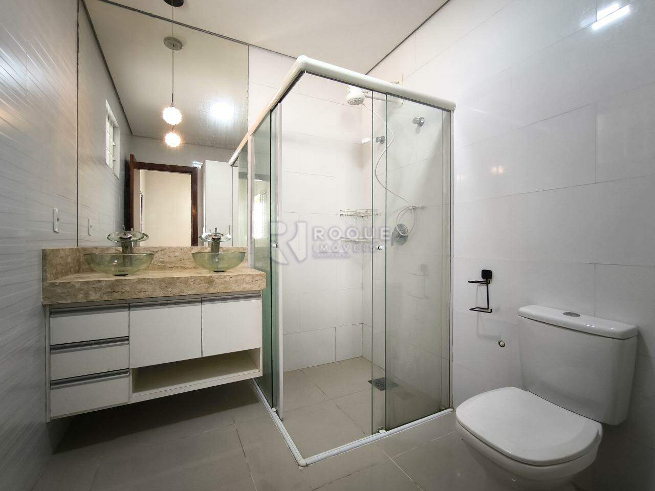 Casa Residencial à venda no bairro Jardim Nova Itália: WC SUÍTE