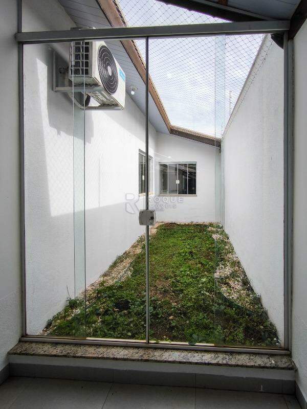 Casa Residencial à venda no bairro Jardim Nova Itália: JARDIM