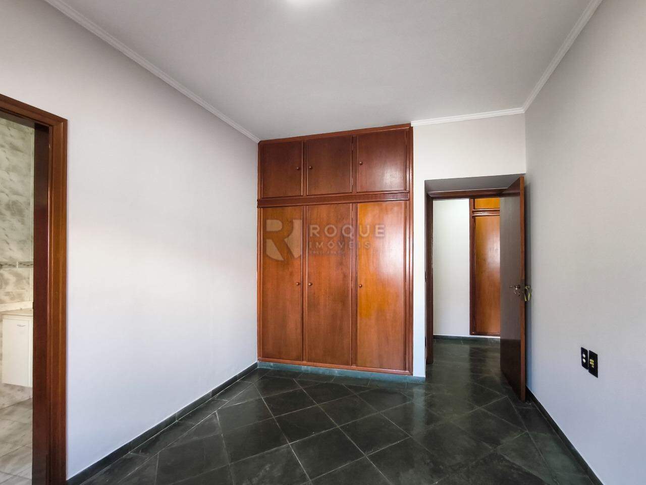Casa em condomínio à venda no bairro Jardim Residencial Monsenhor Rossi: SUÍTE