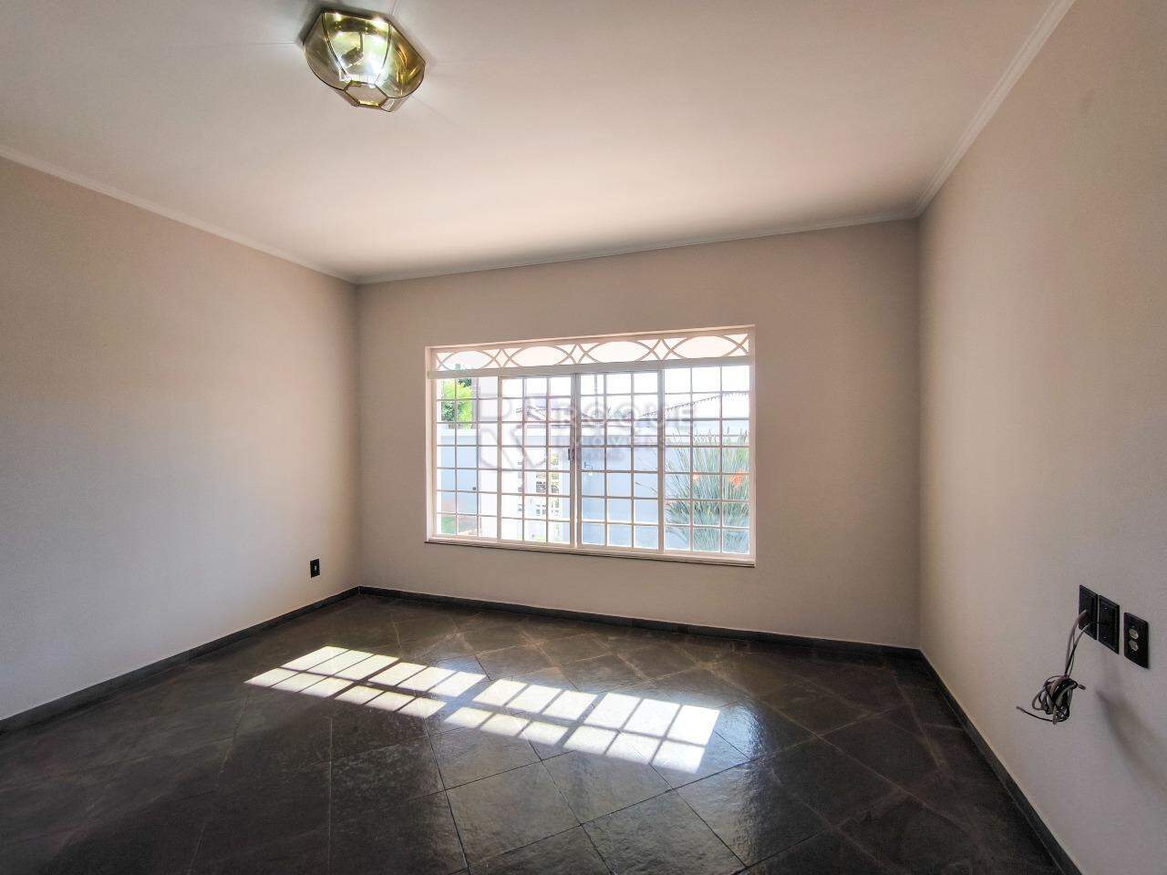 Casa em condomínio à venda no bairro Jardim Residencial Monsenhor Rossi: SALA DE JANTAR