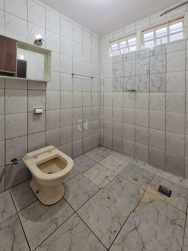 Casa Residencial à venda no bairro Vila Cristovam: WC Social