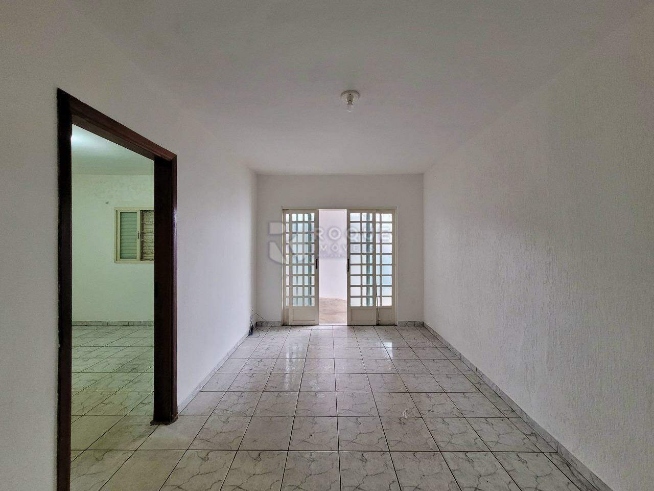 Casa Residencial à venda no bairro Vila Cristovam: Sala