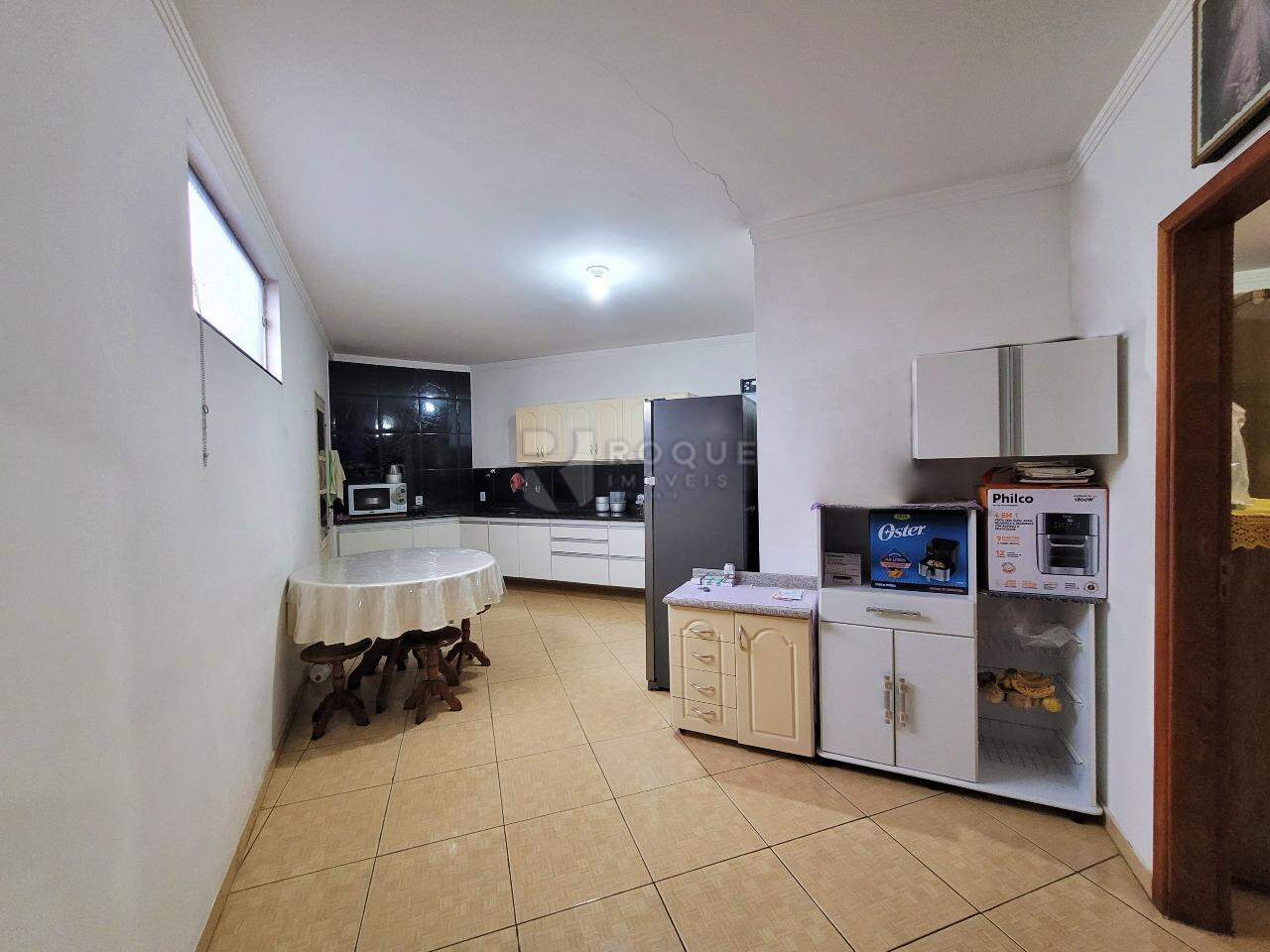 Casa Residencial à venda no bairro Vila Cristovam: Cozinha