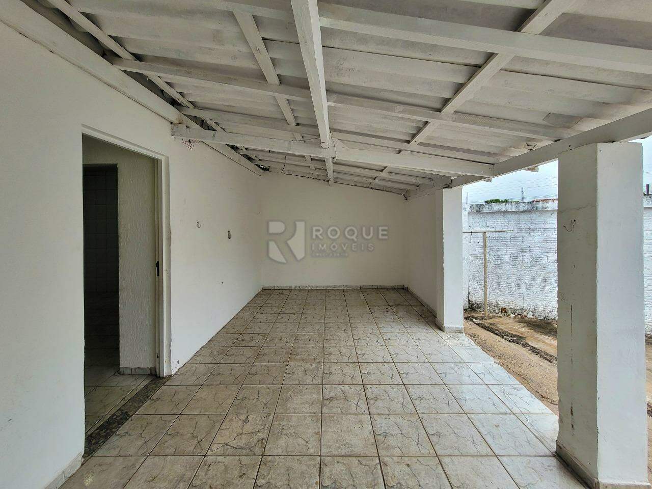 Casa Residencial à venda no bairro Vila Cristovam: Área de serviço