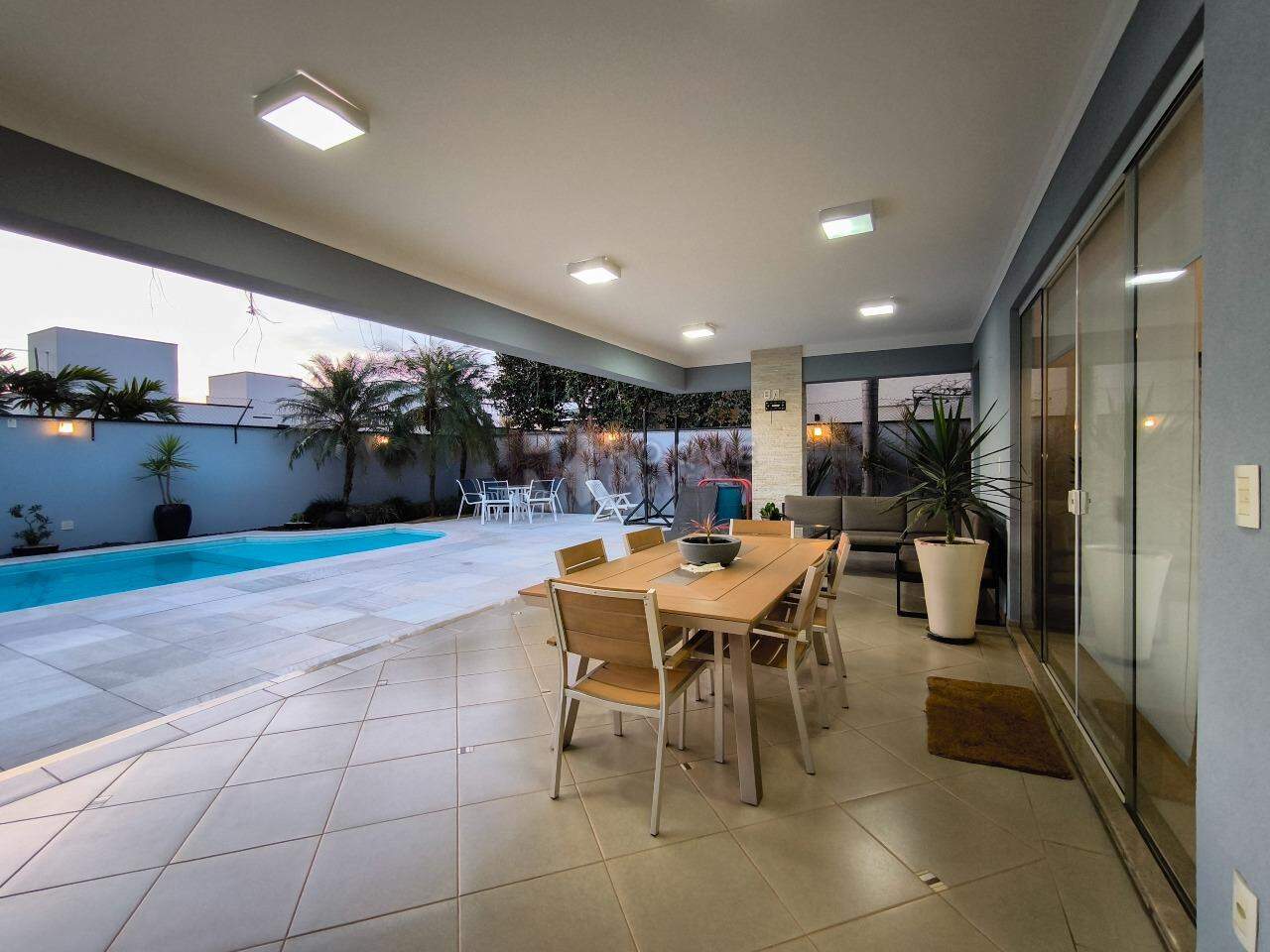 Casa em condomínio à venda no bairro Residencial Ilha de Bali: ÁREA GOURMET