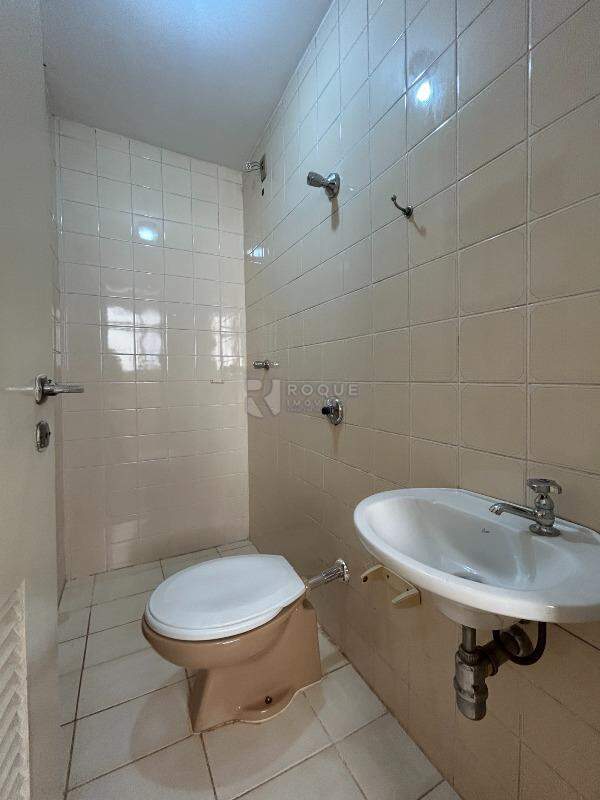 Apartamento para aluguel no bairro Cidade Jardim: WC social fundo 