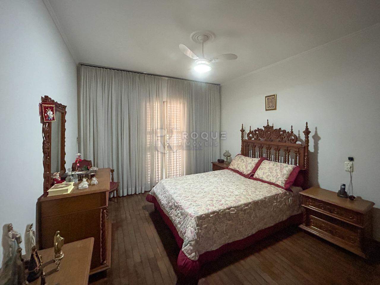 Casa Residencial para aluguel no bairro Jardim Montezuma: Dormitório 3 suíte