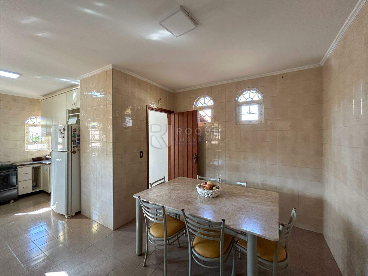 Casa Residencial para aluguel no bairro Jardim Montezuma: Cozinha
