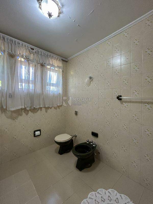Casa Residencial para aluguel no bairro Jardim Montezuma: WC suíte