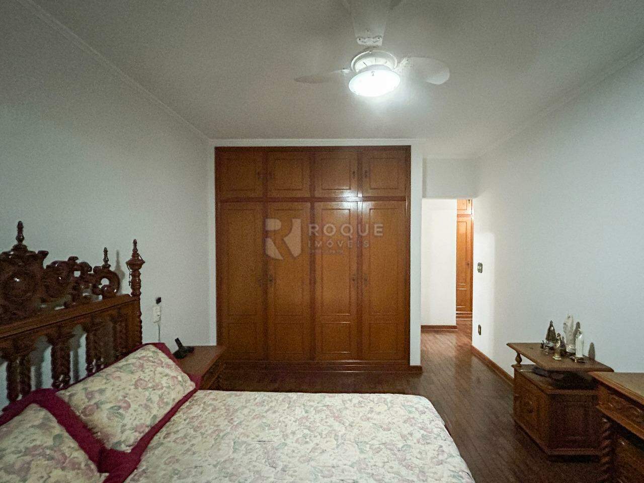 Casa Residencial para aluguel no bairro Jardim Montezuma: Dormitório 3 suíte