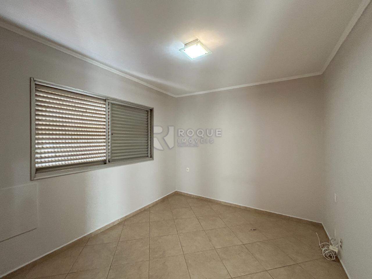 Apartamento para aluguel no bairro Centro: Dormitório 4
