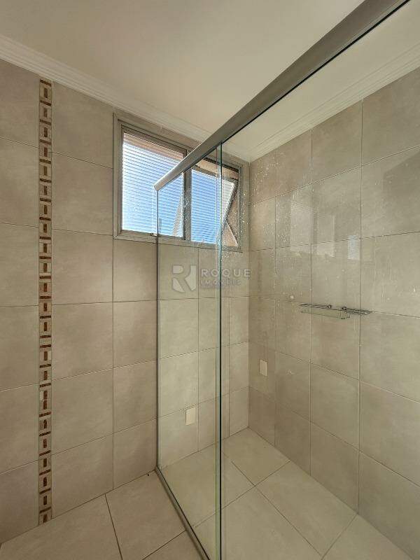 Apartamento para aluguel no bairro Centro: WC Suíte 