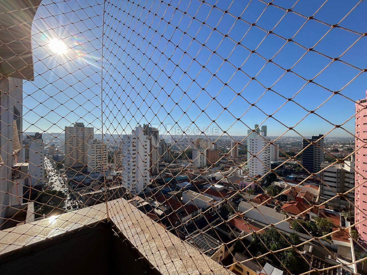 Apartamento para aluguel no bairro Centro: Sacada 