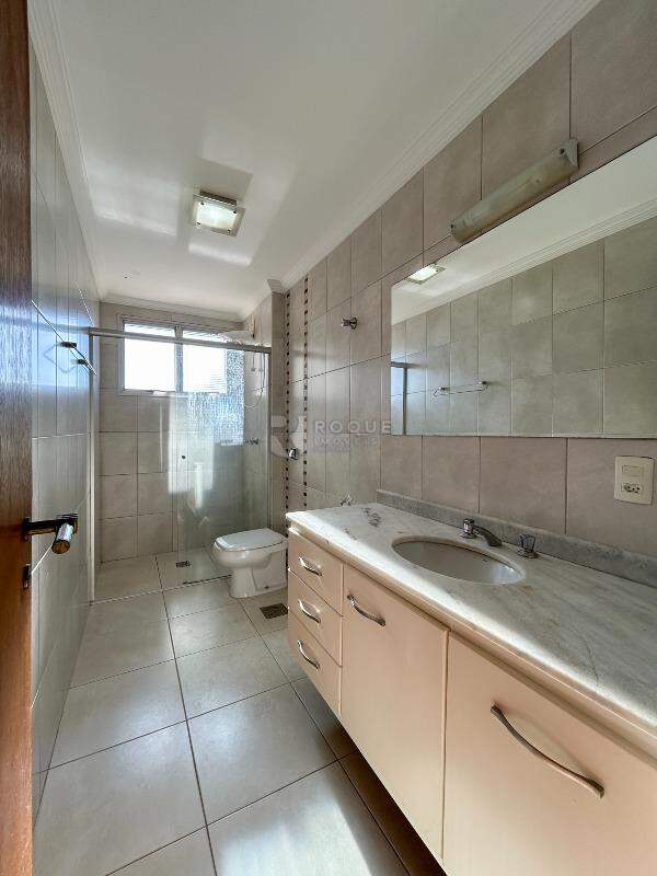 Apartamento para aluguel no bairro Centro: WC social 