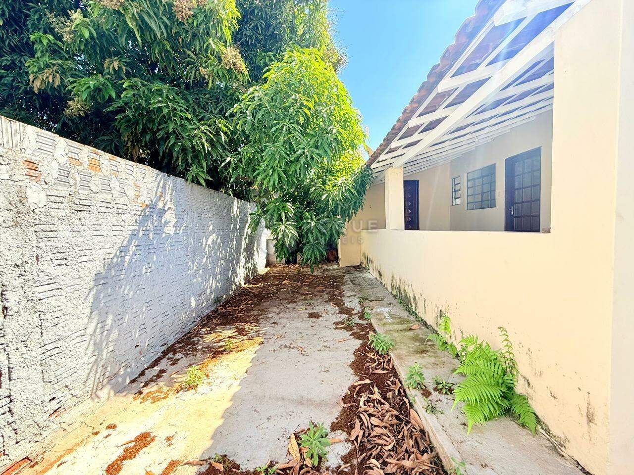 Casa Residencial para aluguel no bairro Parque Residencial Anavec: Quintal