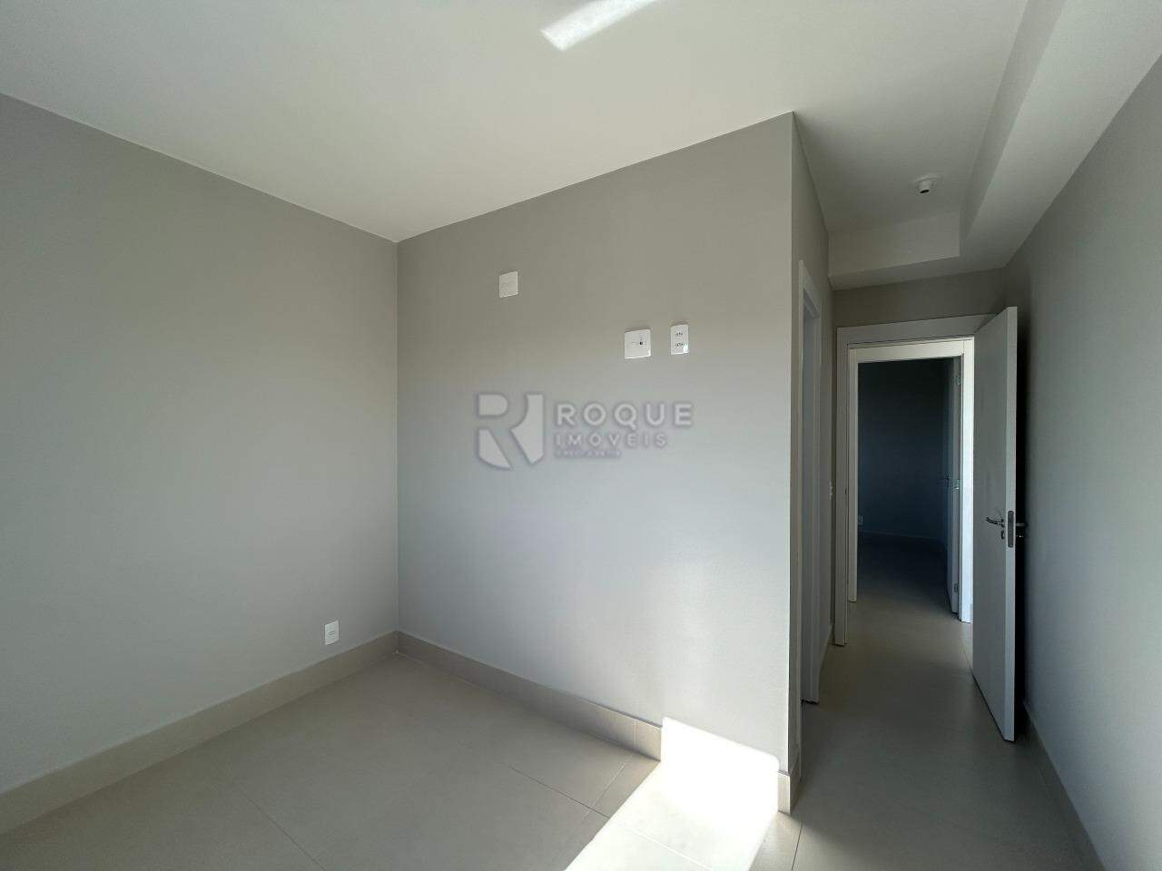 Apartamento para aluguel no bairro Jardim Santa Adélia: Dormitório 2 suíte