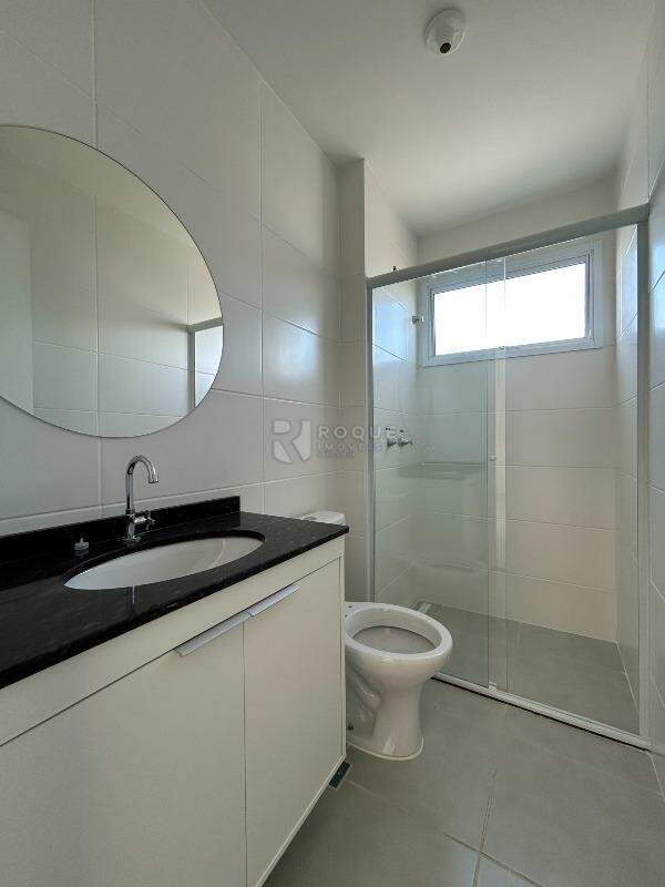 Apartamento para aluguel no bairro Jardim Santa Adélia: WC social