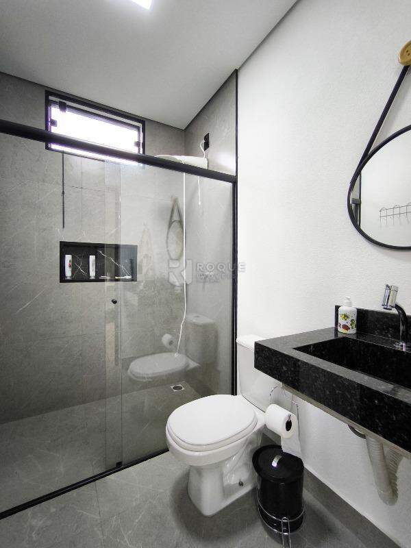 Casa em condomínio à venda no bairro Estância Eldorado: TOILETTE FEMININO