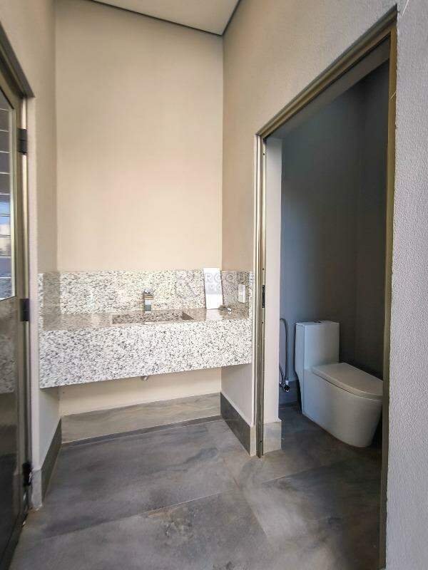 Casa em condomínio à venda no bairro Villaggio San Pietro: LAVABO EXTERNO