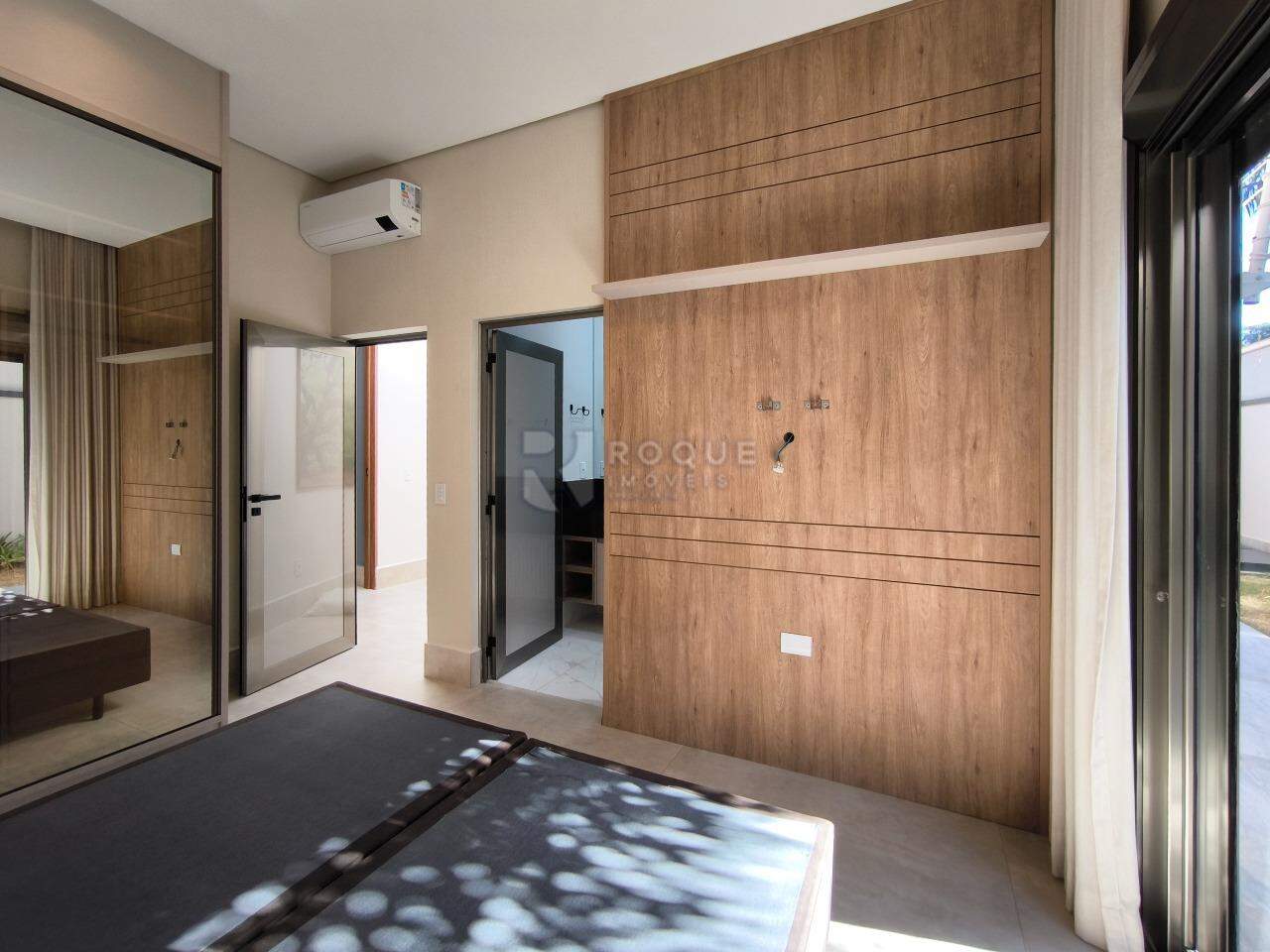Casa em condomínio à venda no bairro Villaggio San Pietro: SUÍTE 3