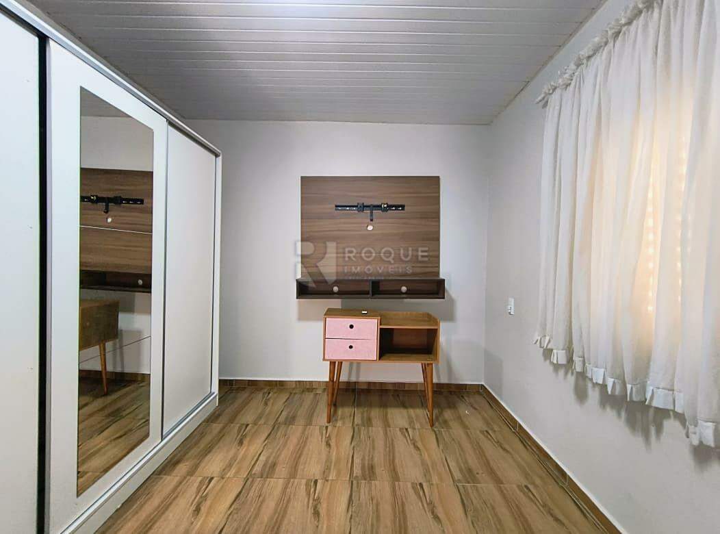 Casa Residencial para aluguel no bairro Jardim Nereide: Dormitório 01