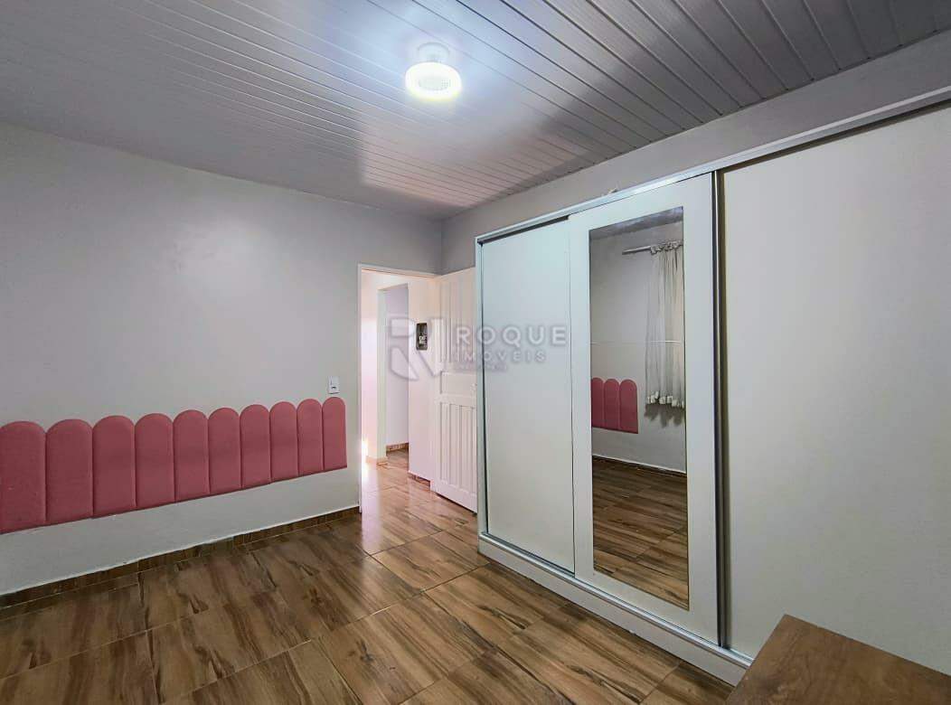 Casa Residencial para aluguel no bairro Jardim Nereide: Dormitório 01