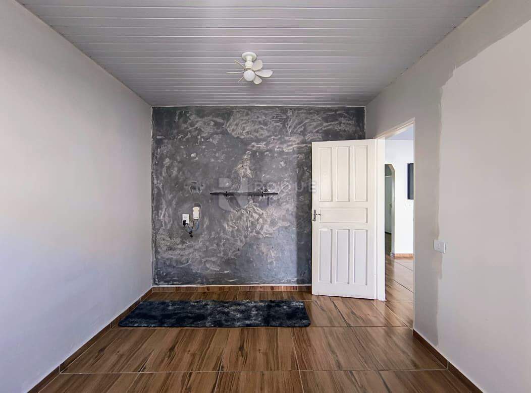 Casa Residencial para aluguel no bairro Jardim Nereide: Dormitório 02