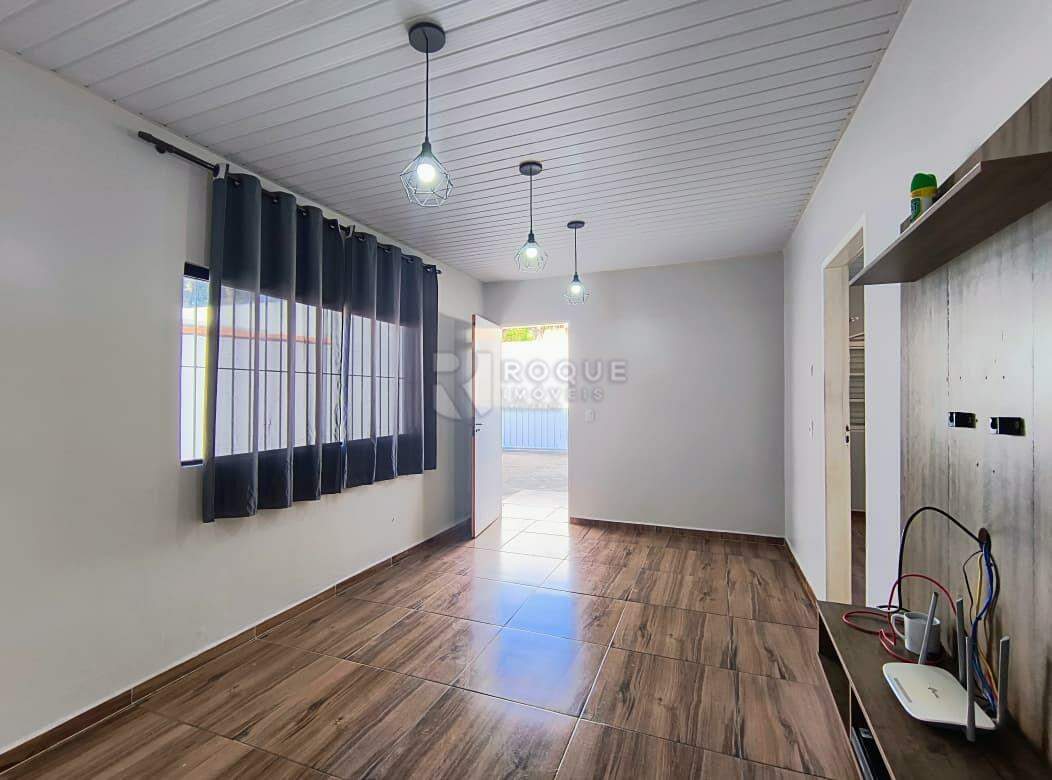 Casa Residencial para aluguel no bairro Jardim Nereide: Sala