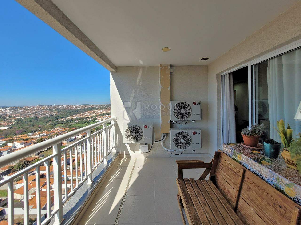 Apartamento à venda no bairro Vila Santa Rosália: Varanda Gourmet