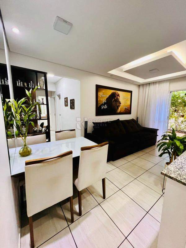 Apartamento à venda no bairro Jardim Esmeralda: 