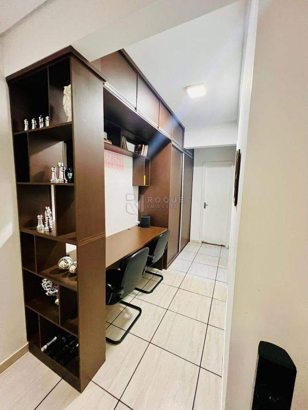 Apartamento à venda no bairro Jardim Esmeralda: