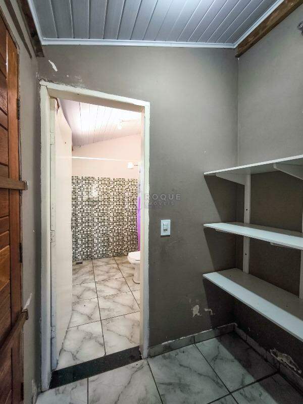 Chácara à venda no bairro Bairro dos Pires: CLOSET
