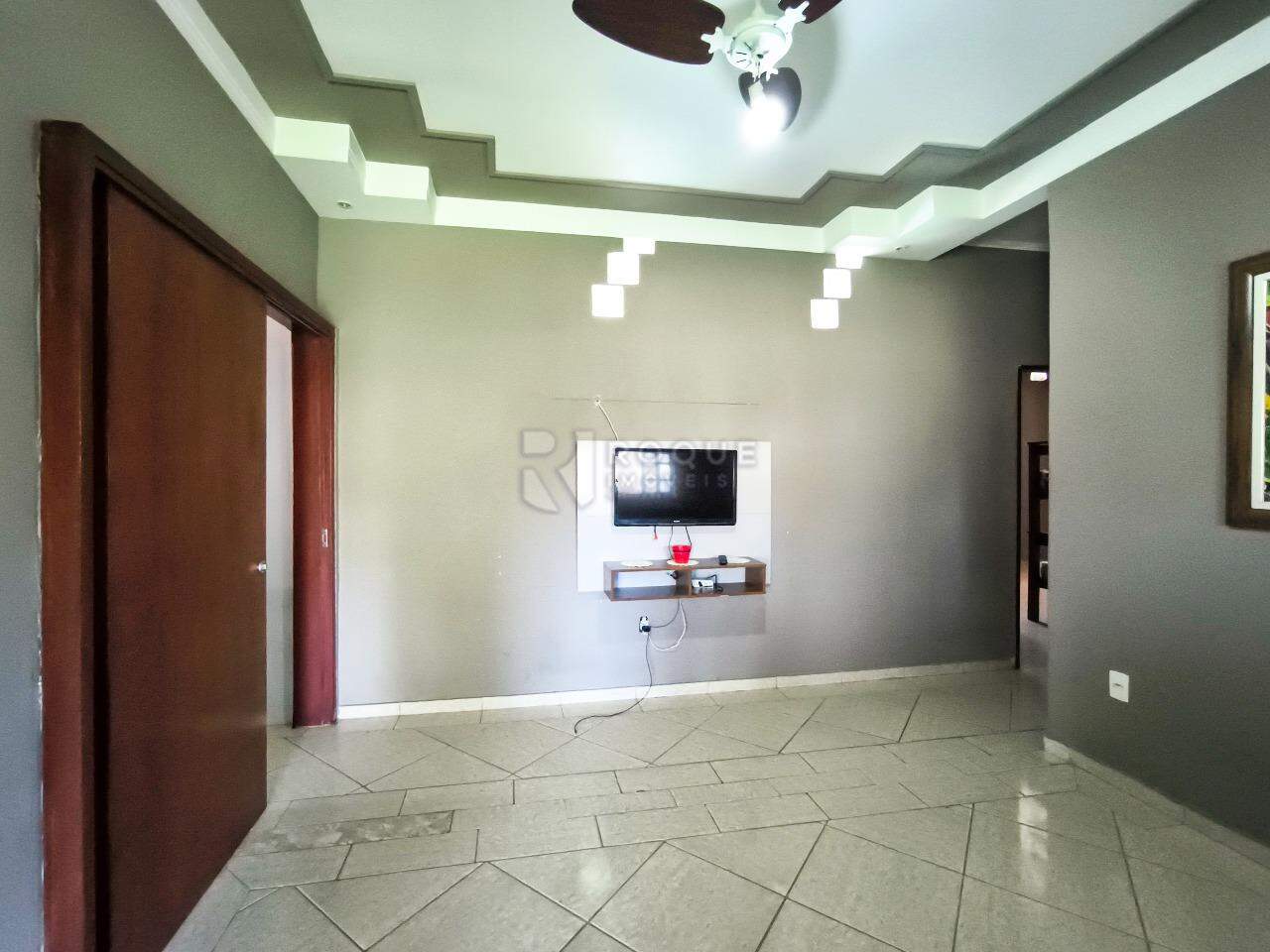 Chácara à venda no bairro Bairro dos Pires: SALA DE ESTAR
