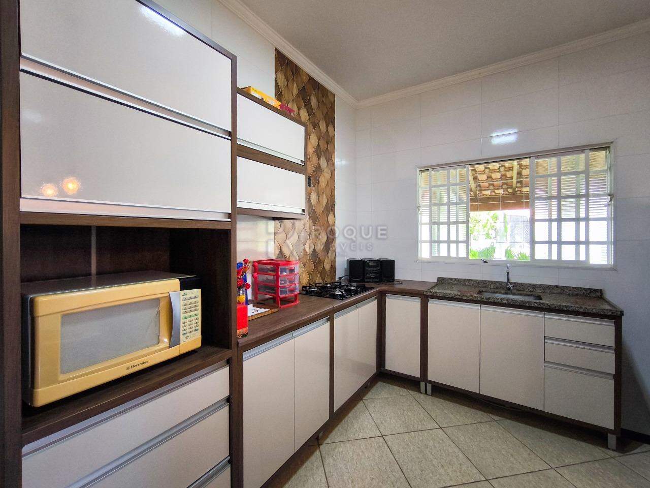 Chácara à venda no bairro Bairro dos Pires: COZINHA