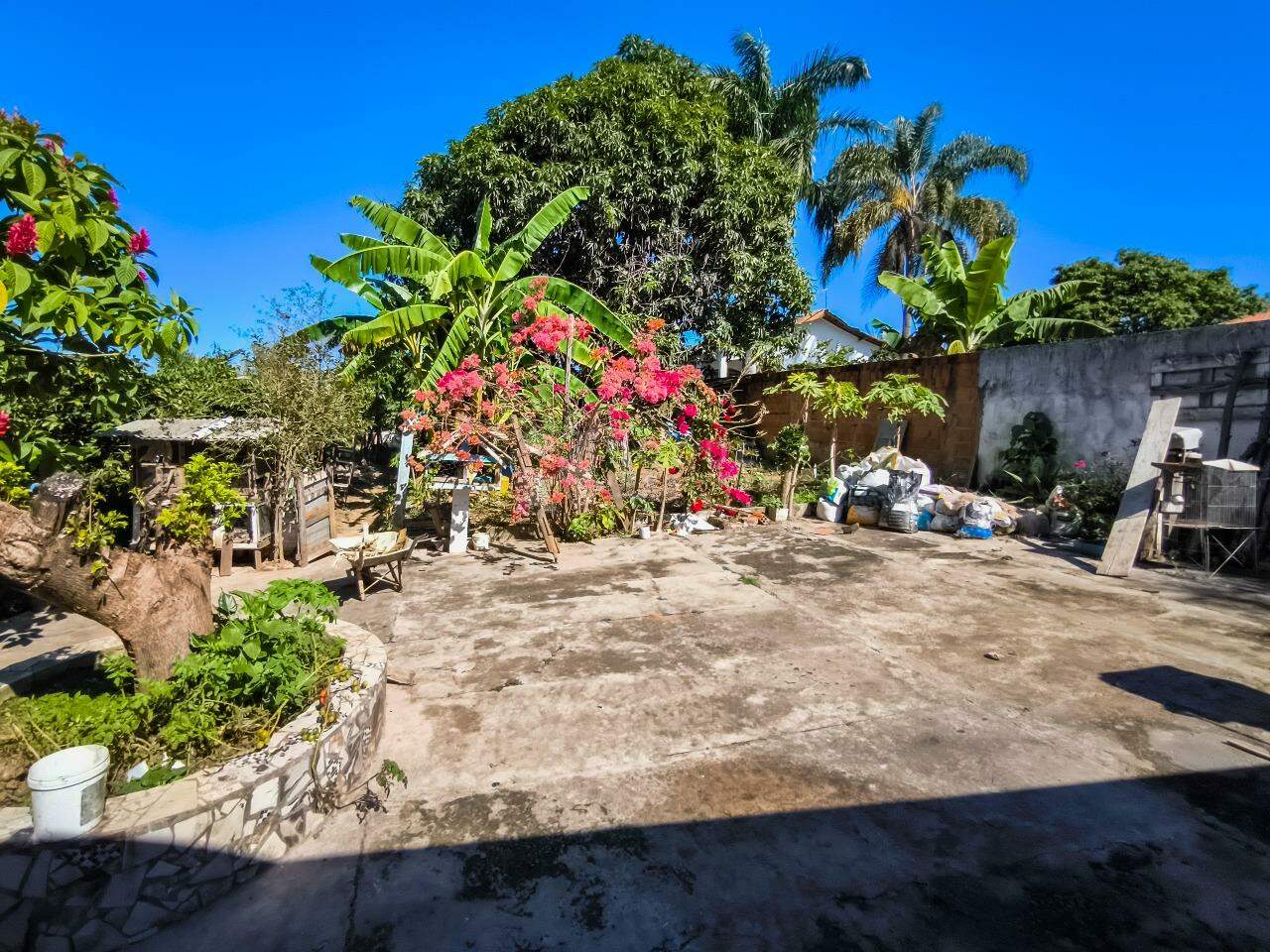 Chácara à venda no bairro Pires de Baixo: QUINTAL