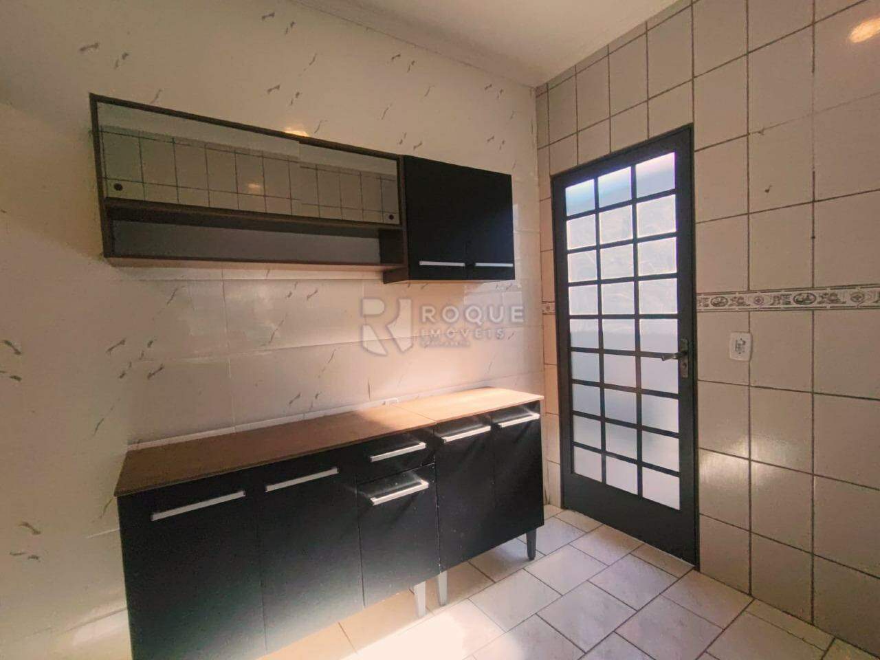 Casa Residencial para aluguel no bairro Jardim Residencial Regina Bastelli: Cozinha