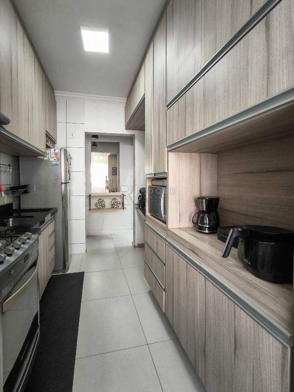Apartamento à venda no bairro Vila Queiroz: COZINHA