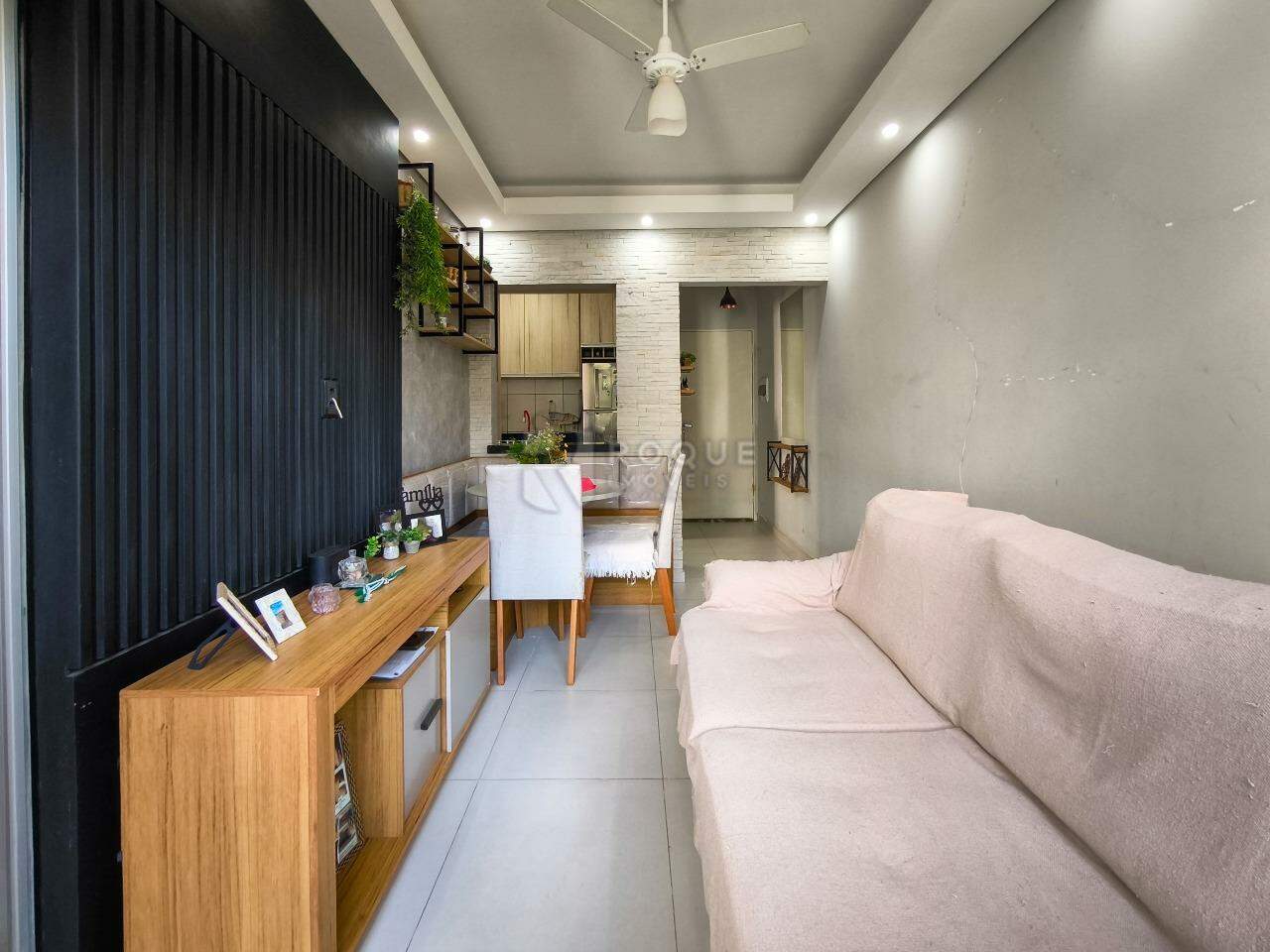 Apartamento à venda no bairro Vila Queiroz: SALA DE ESTAR